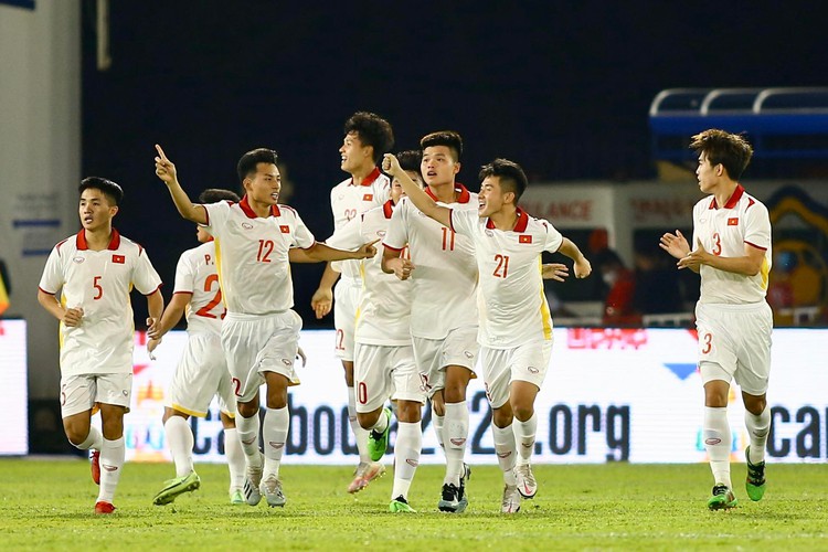 Vietnam rout Singapore at 2022 AFF U23 Championship