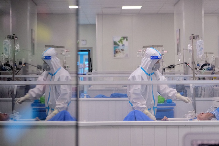 Vietnam confirms 55,879 more COVID-19 cases