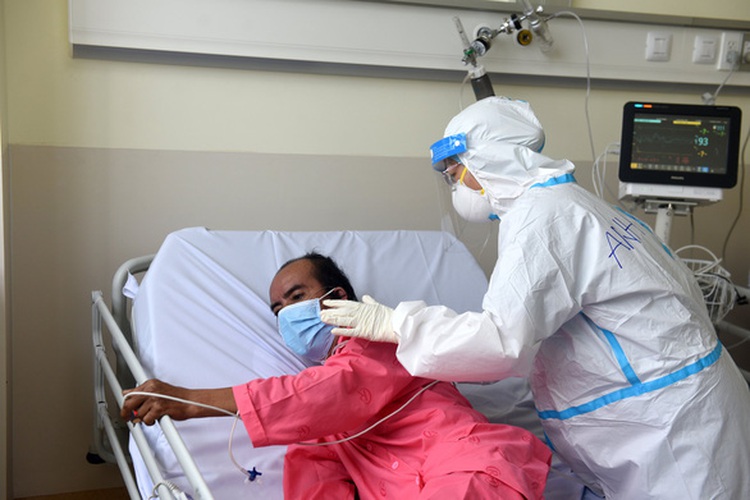 Vietnam records 69,128 new coronavirus cases, including 8,864 in Hanoi