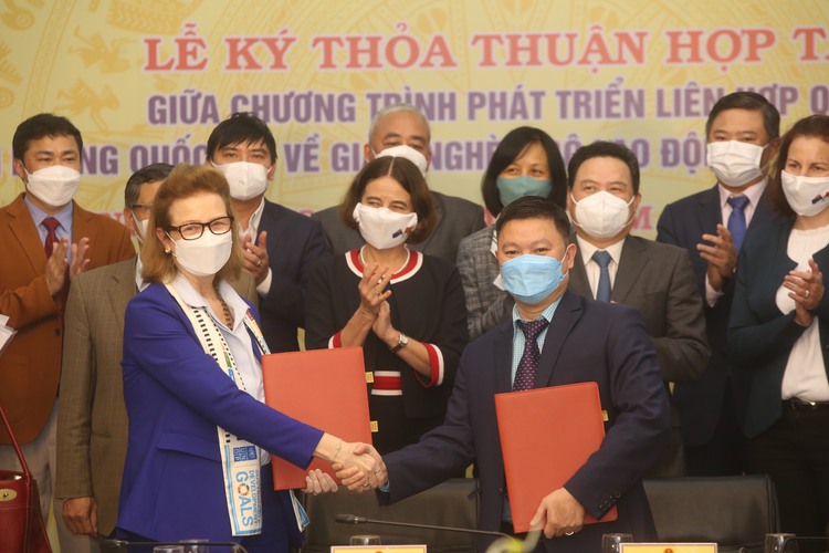 UN Development Program assists Vietnam in poverty reduction