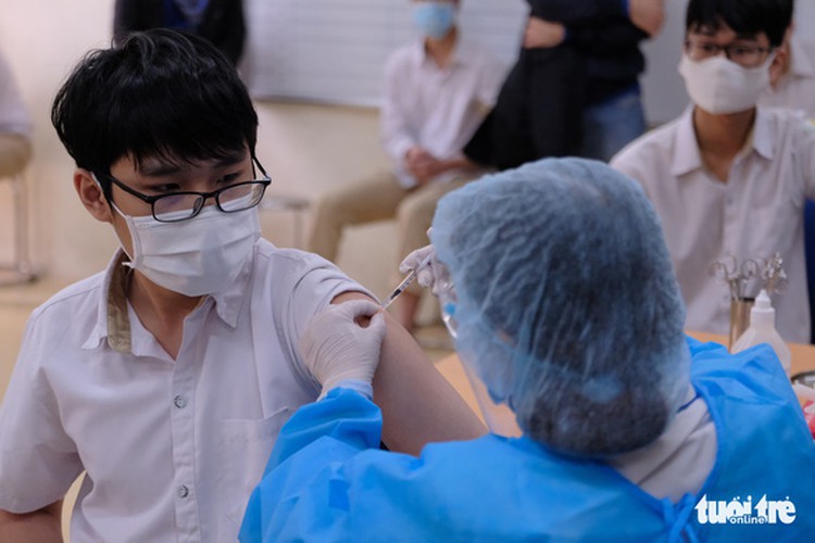 Vietnam reports 102,046 new COVID-19 infections, 37 deaths