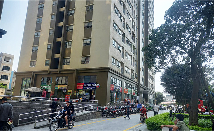 Teen boy falls to death from 18th floor in Hanoi