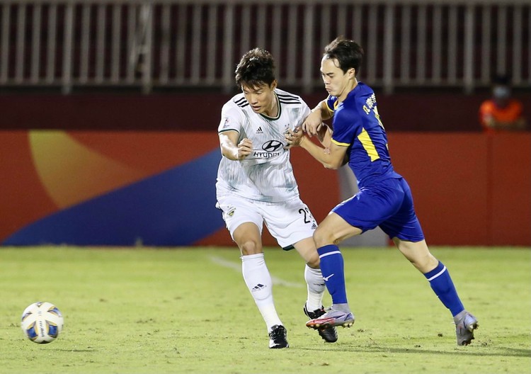Vietnam’s Hoang Anh Gia Lai draw with South Korean giants in AFC Champions League