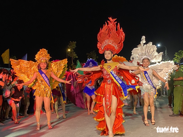 Da Nang inaugurates new night tourist street