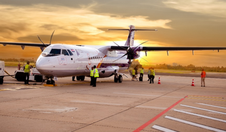Vietnam Airlines sells stake in Cambodia Angkor Air
