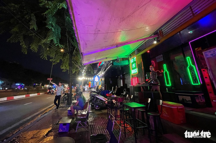 Noise at food joints in Ho Chi Minh City comes back 'with a vengeance'