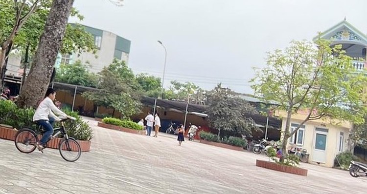 Teachers go six months without paychecks in north-central Vietnam