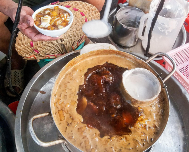 Tofu pudding: Saigon’s favorite sweet treat