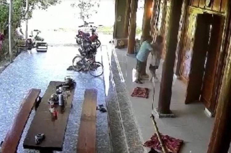 Vietnamese commune official suspended amid accusation of groping tenth grader