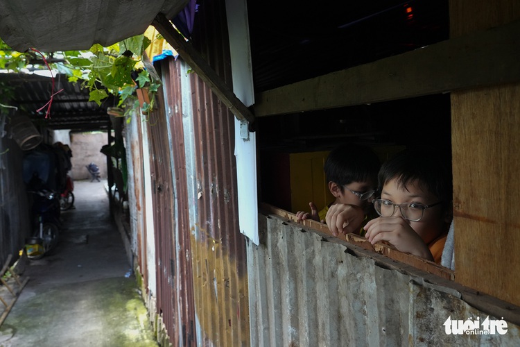 Residents unhappy over long-stalled new urban area project on Saigon peninsula