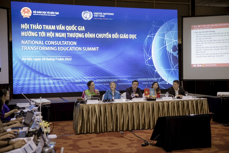 Vietnam holds national consultation on transforming education
