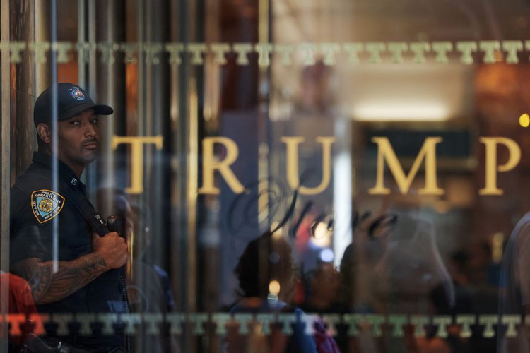 FBI seized top secret documents at Trump's home; Espionage Act cited