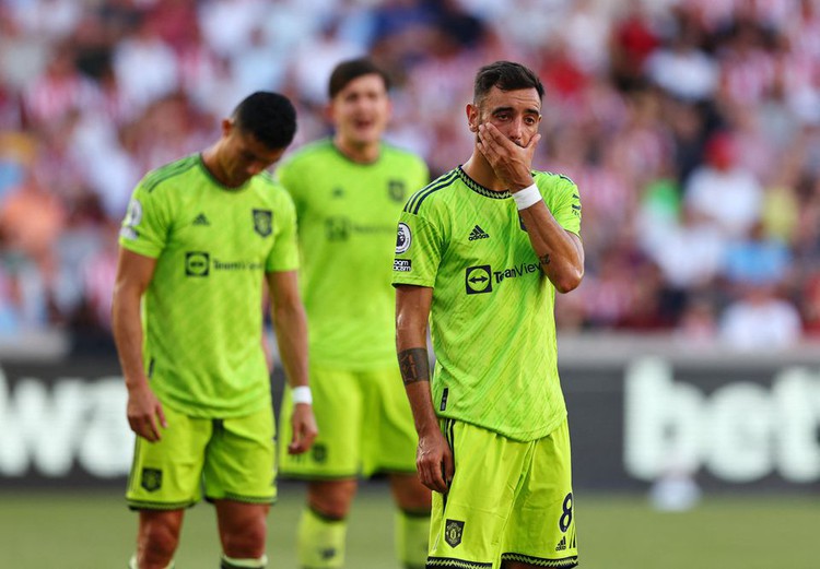 Shambolic Man United suffer humiliating 4-0 loss at Brentford