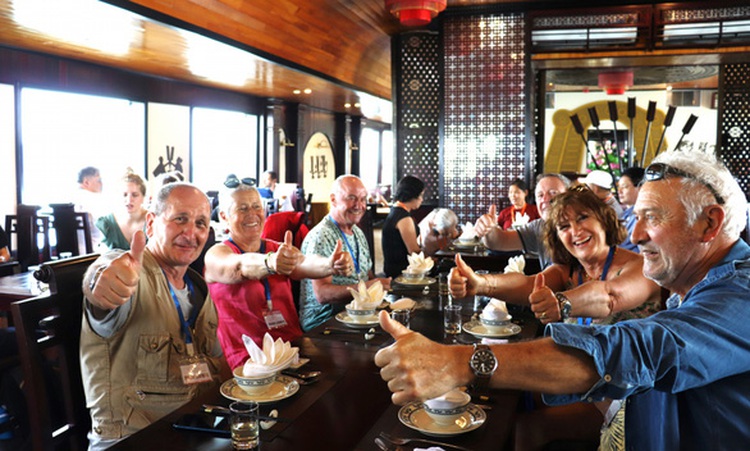 Vietnam welcomes over 1.44 million int’l tourists in January-August 2022