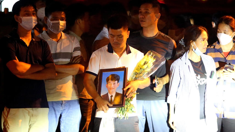 'We thought we would die': Vietnam fire survivors recount terror