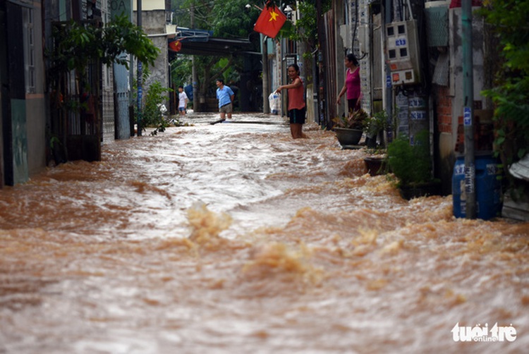 3,600 students off as school flooded with river water in Vietnam’s southern city