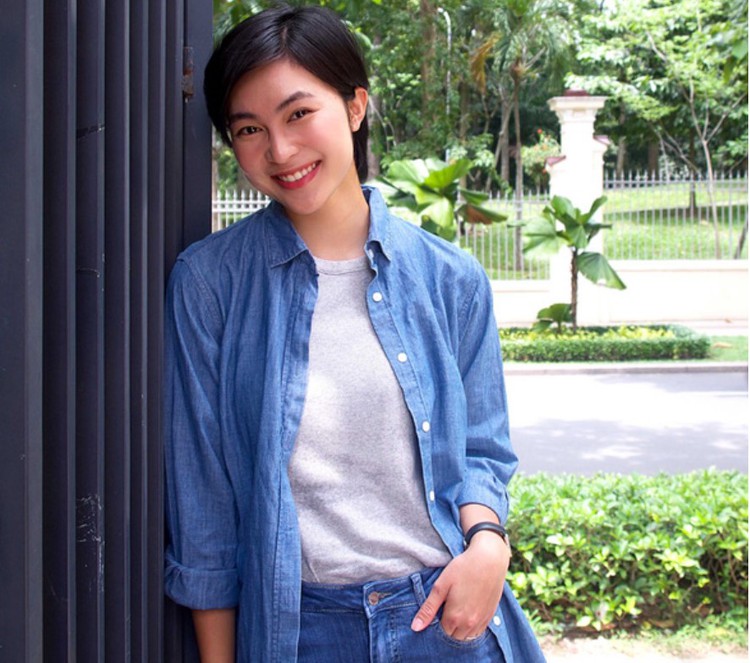 Helly Tong and the green color of happiness