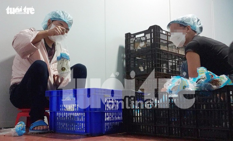 Chinese mushrooms branded with Vietnam’s VietGAP logo on sale at Bach Hoa Xanh
