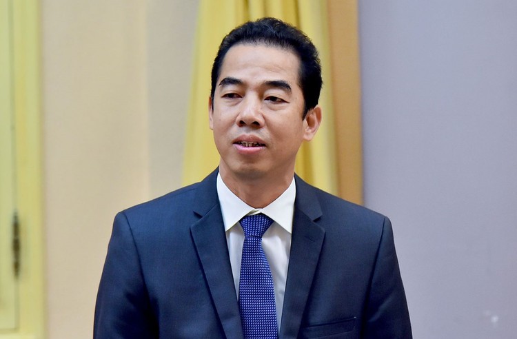 Vietnamese deputy foreign minister expelled from Party