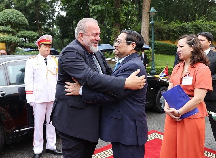 Vietnam always supports Cuba to the best of its ability: Party chief Nguyen Phu Trong