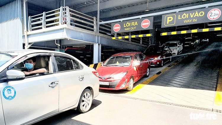 Ho Chi Minh City plans trial of more multistory parking spaces