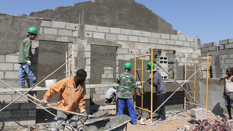 Vietnamese citizens advised to be cautious when signing contracts to work in Africa
