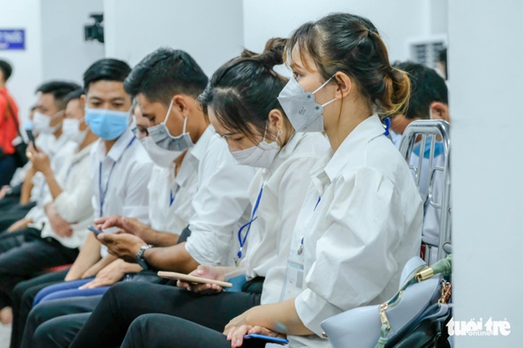 Vietnamese workers who overstay S.Korean visas could face three years behind bars