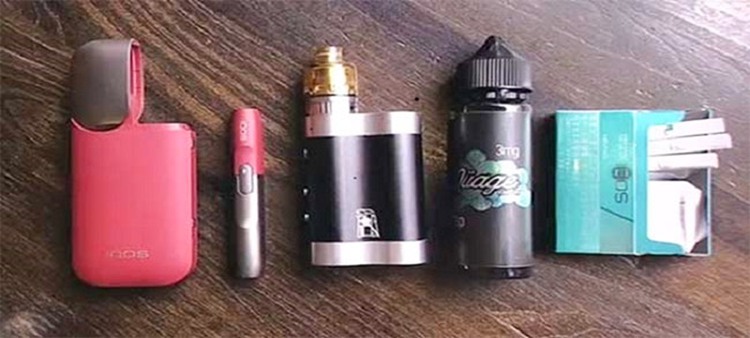 Students hospitalized due to e-cigarettes in Hanoi