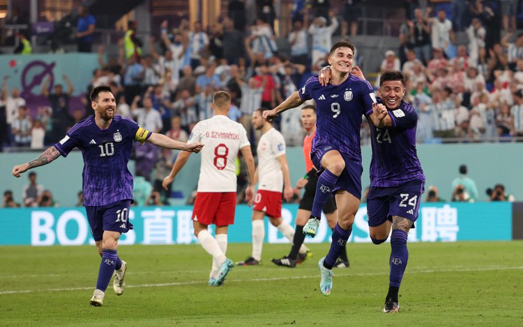 Argentina outclass Poland despite Messi penalty miss to advance