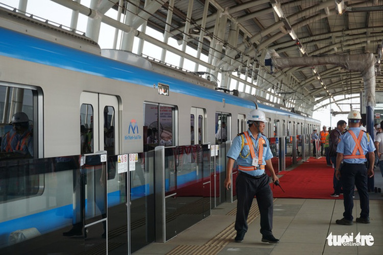 Ho Chi Minh City’ first metro line makes first trial run