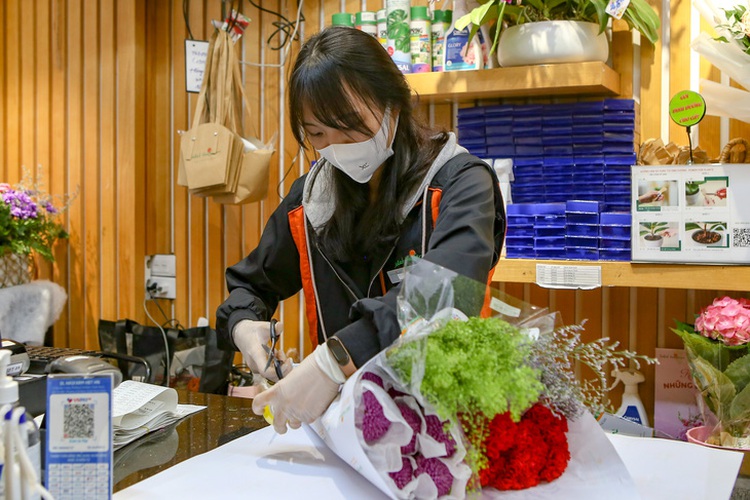 Recruitment need spikes for seasonal workers in Vietnam