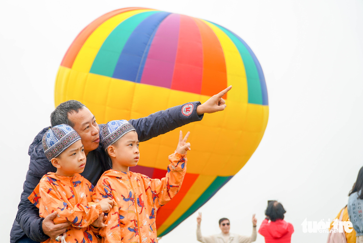 Vietnamese workers to have 5 consecutive days off for public holidays in April, May