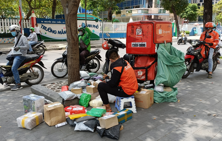 Vietnamese users spend over 37 million hours watching live streams on e-commerce platform