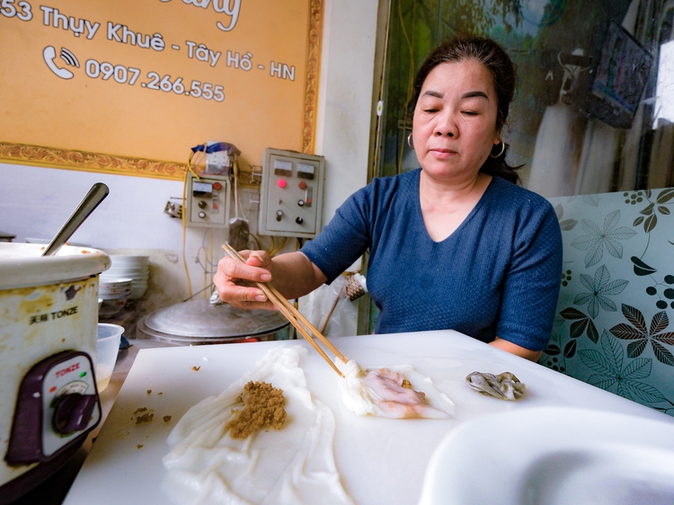 Cao Bang-style 'banh cuon' a hit in Hanoi