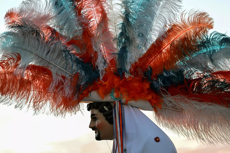 Mexican carnival mocks European colonizers