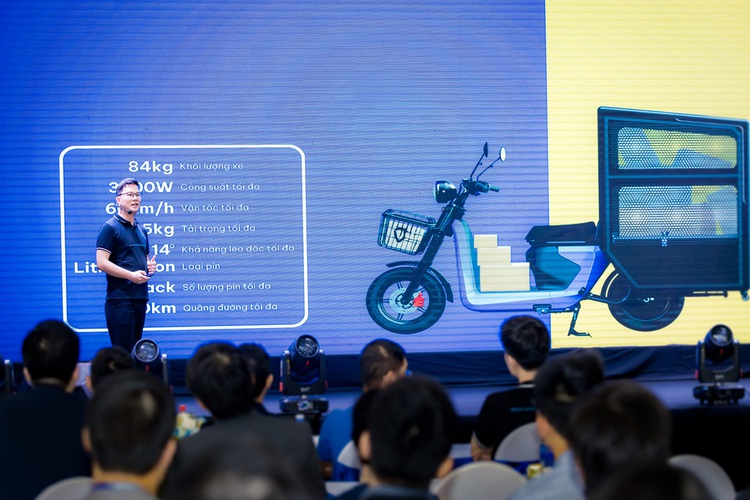 Start-up realizes dream of ‘made-in-Vietnam’ electric scooters