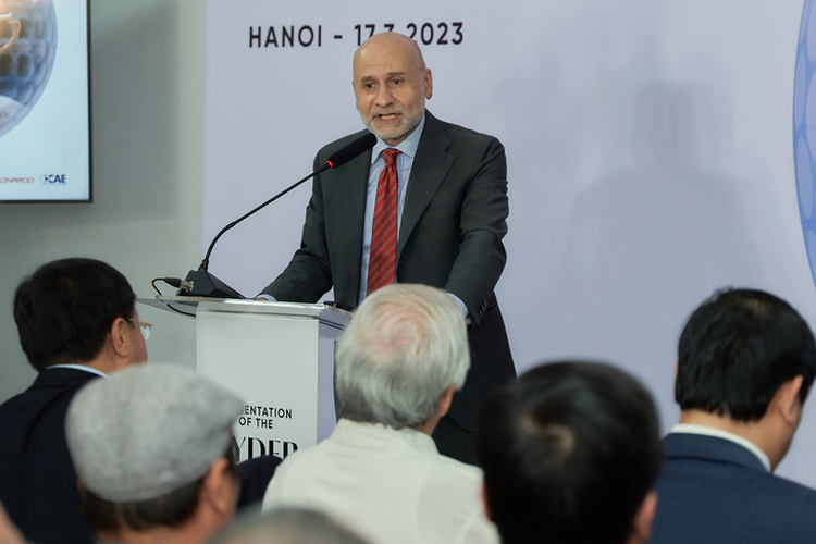 Italy eager to cooperate with Vietnam in golf tourism development: Italian ambassador