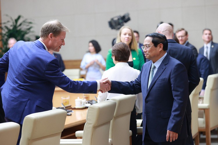 Vietnam calls for U.S. support in digital transformation