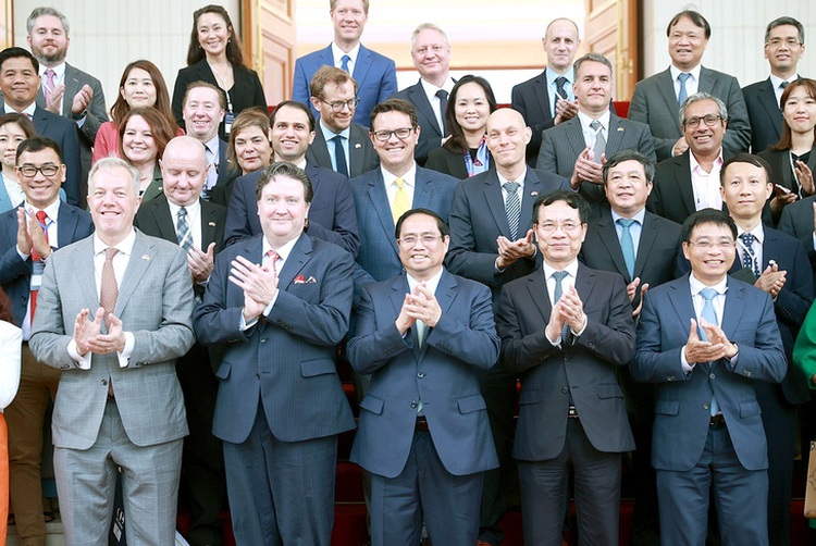 Meta wants long-term operation in Vietnam: executive