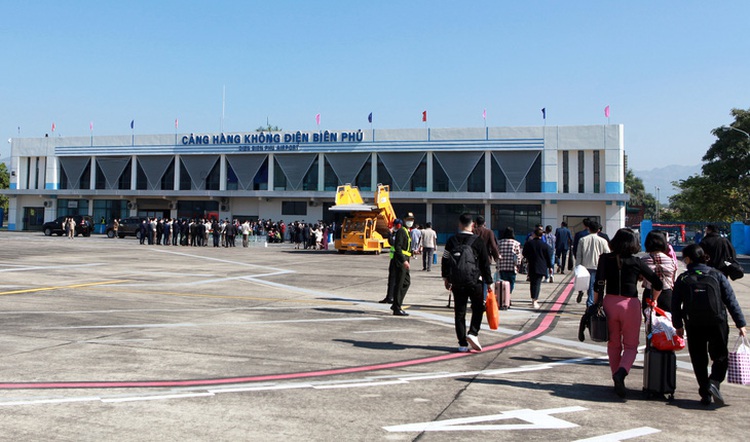 Flights to northern Vietnam airport canceled due to field burning smoke from Laos