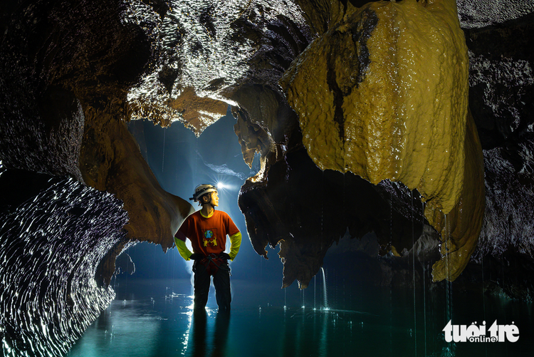 In photos: This million-year-old cave in central Vietnam boasts incredibly beautiful stalactites