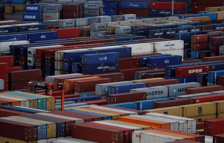 Britain, building post-Brexit ties, to join trans-Pacific trade pact