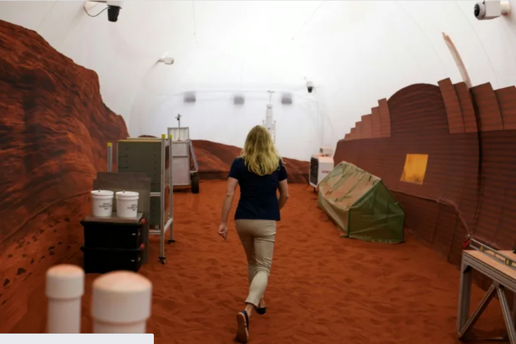 NASA unveils 'Mars' habitat for year-long experiments on Earth