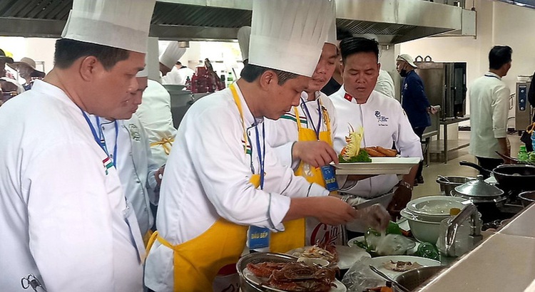 Vietnam’s Phu Quoc sets national record of 100 delicious sentinel crab dishes