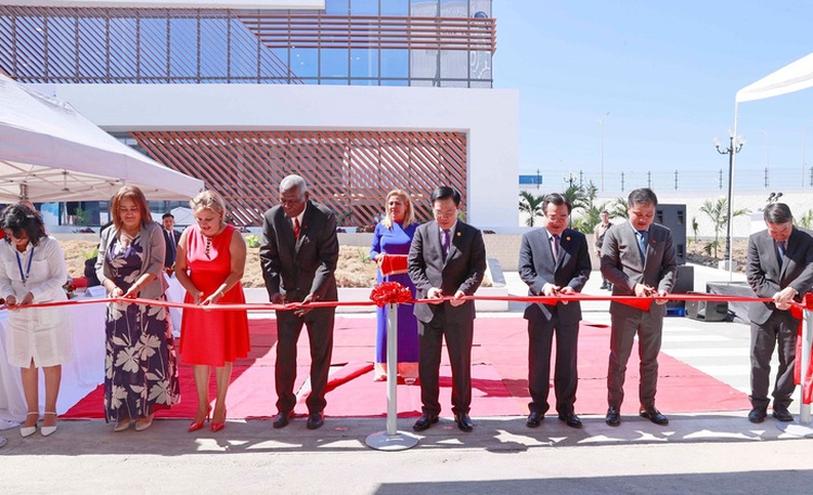 Vietnamese firm launches 2 projects in Cuba