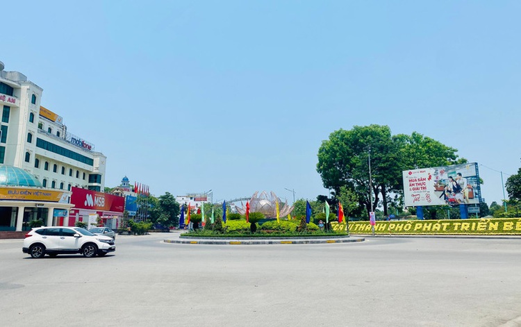 Vietnam reports new record high temperature
