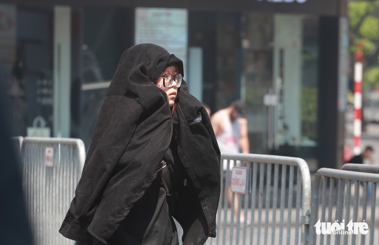 Vietnam says heatwaves to strain power system