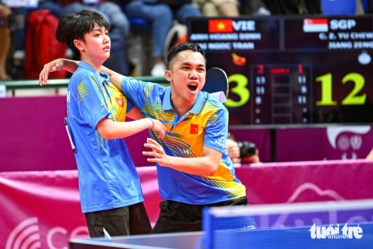 Vietnamese table tennis duo wins historic SEA Games gold medal