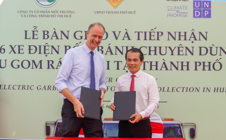UNDP pilots electric trucks for waste collection in central Vietnam