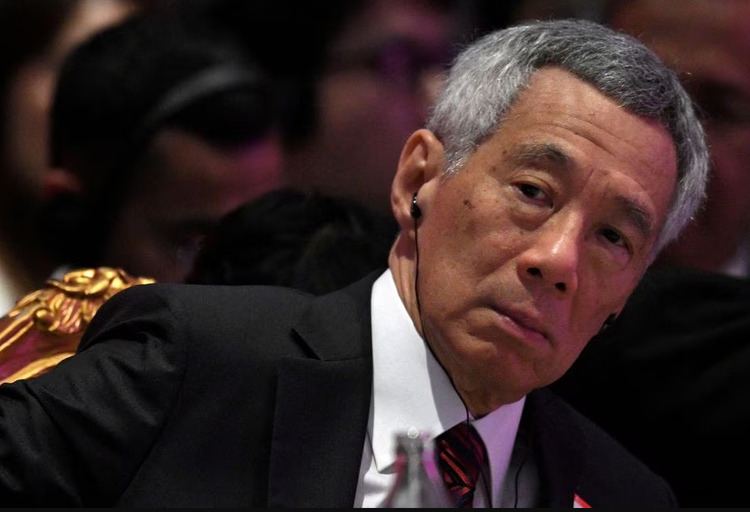 Singapore PM orders probe into ministers' homes amid public anger